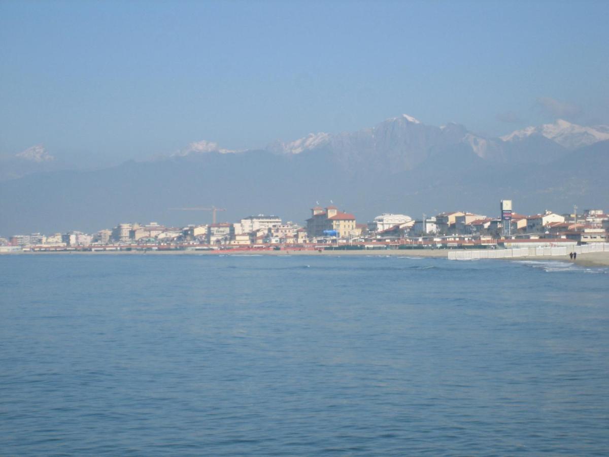 Hotel Mariani Lido di Camaiore Exterior foto