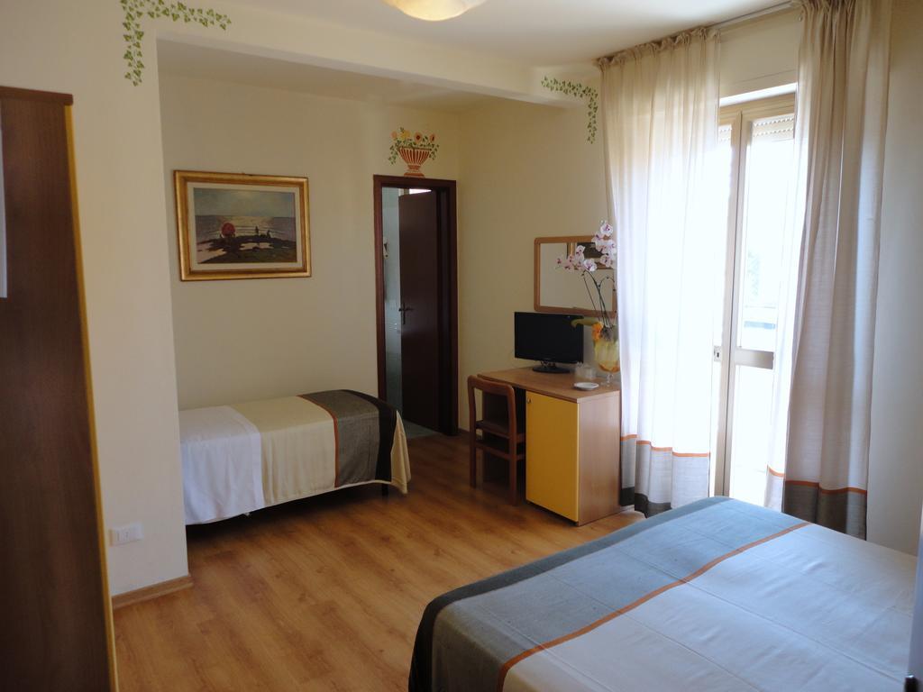 Hotel Mariani Lido di Camaiore Cameră foto