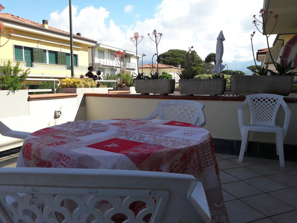 Hotel Mariani Lido di Camaiore Exterior foto