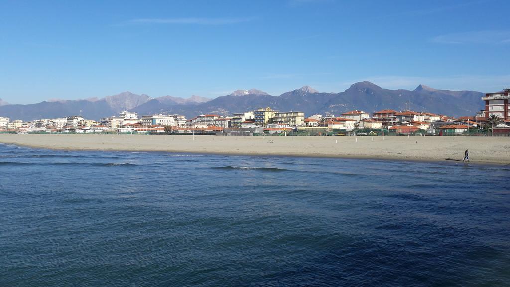 Hotel Mariani Lido di Camaiore Exterior foto